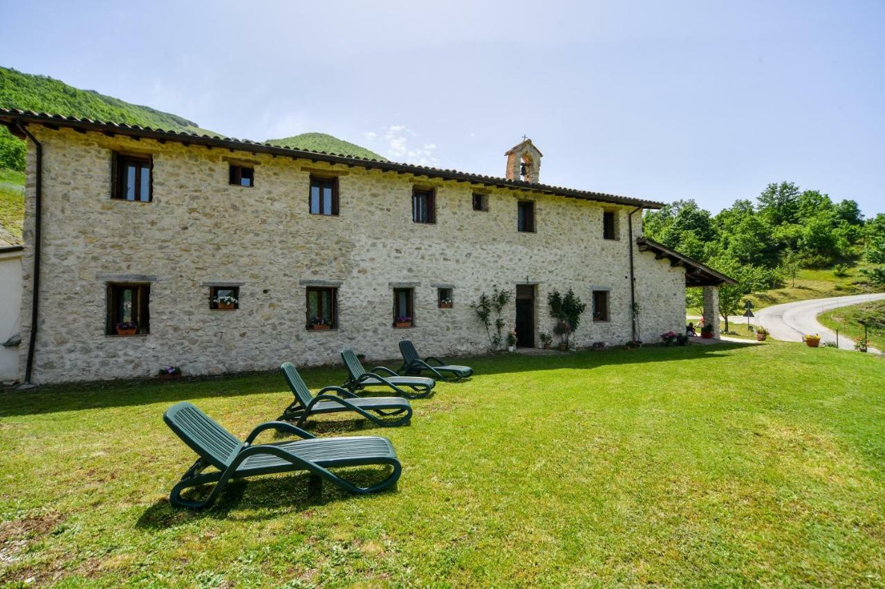 カーシャ Agriturismo La Valle Dei Bronzettiヴィラ エクステリア 写真